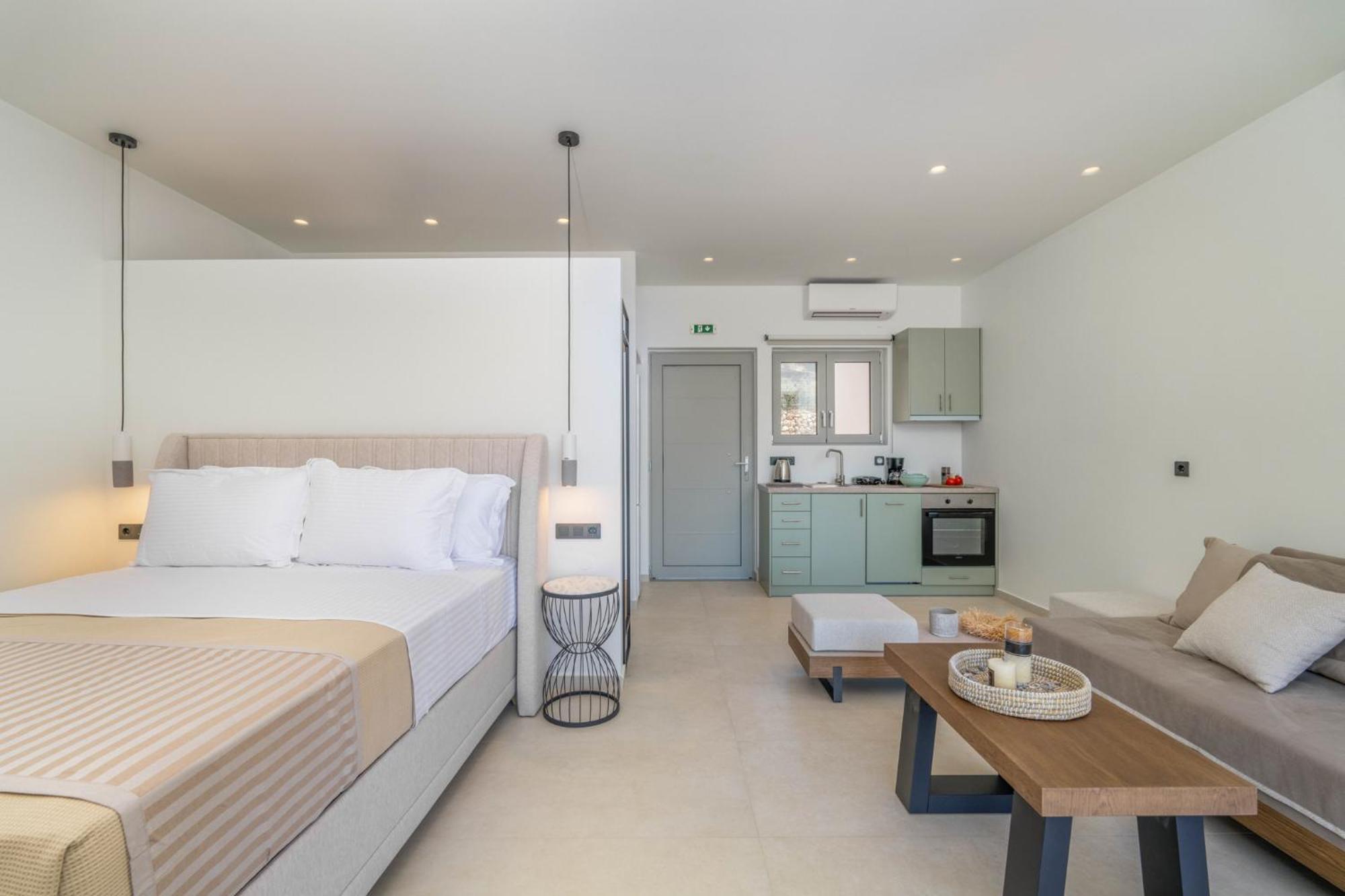 Mellamare Luxury Suites Athánion Eksteriør bilde